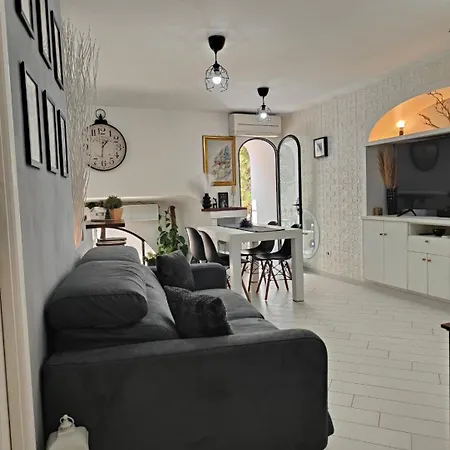 Semesterbostad Casa Ginietta *