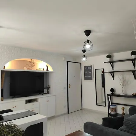 Casa Ginietta Feriehus *